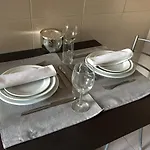 Invicta House Marques *